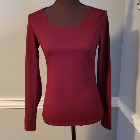 Burgundy Scalloped Top - Picture 1 of 2